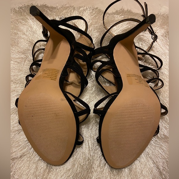 Black Velvet Aztec pattern by JustFab with silver studs Stiletto Heel Sz 6.5 NWT - Picture 5 of 12